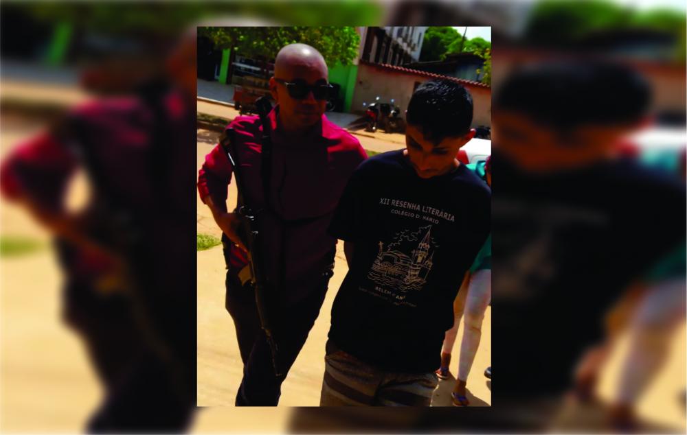 Momento em que o acusado chega à delegacia de Uruará