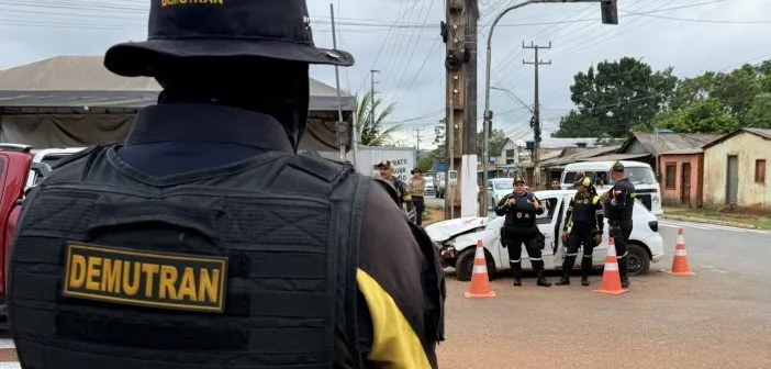 Altamira realiza simulação de acidente para alertar sobre perigos no trânsito