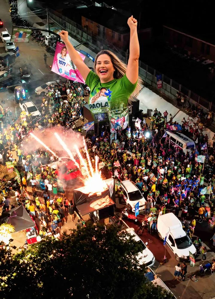 Candidata a deputada estadual de Altamira reúne grande público em adesivaço na Orla